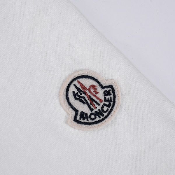 大人気！モンクレール ロゴレタリング 半袖Tシャツ mog43247